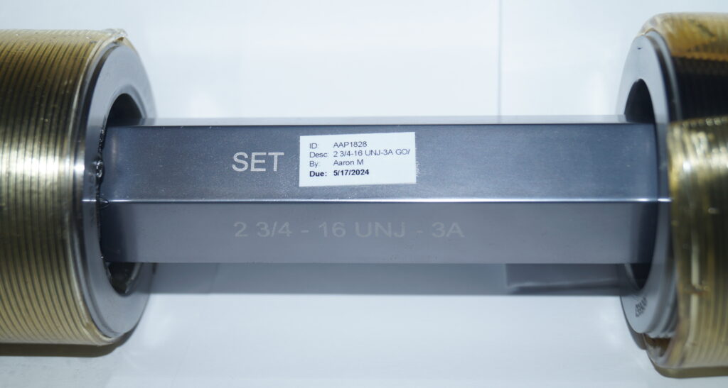 unj thread plug gage